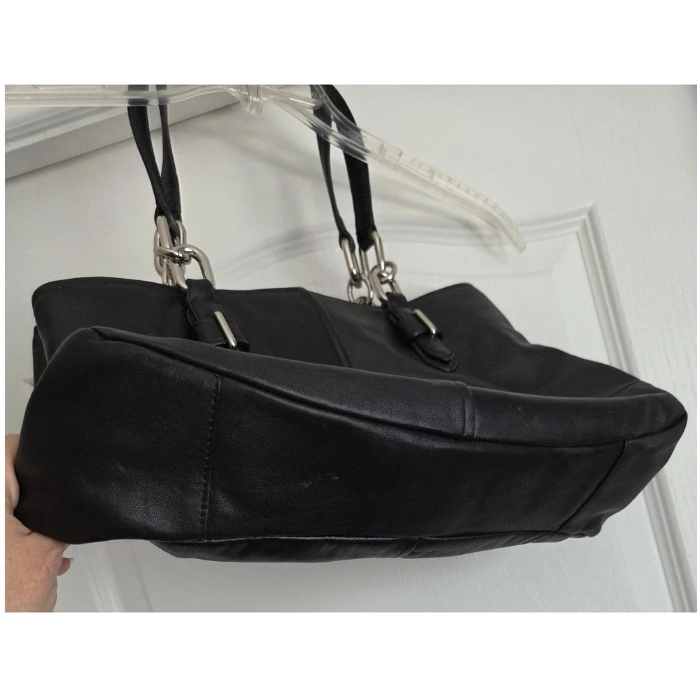Coach Chelsea Jayden Black Leather Silver Chain Hardware 2 Handle‎ Handbag Purse